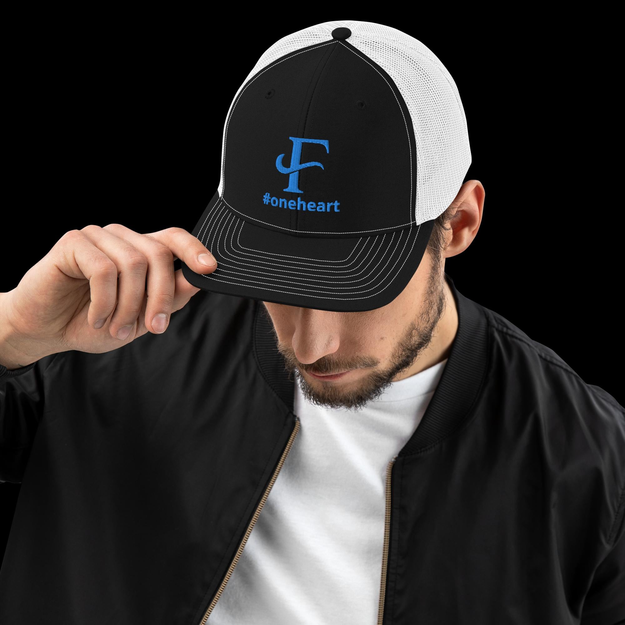 #oneheart F Trucker Cap